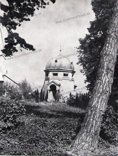 Beladice - hrobka rodu Szentivnyi