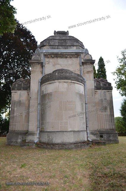 Horn Obdokovce - hrobka rodu Stummer