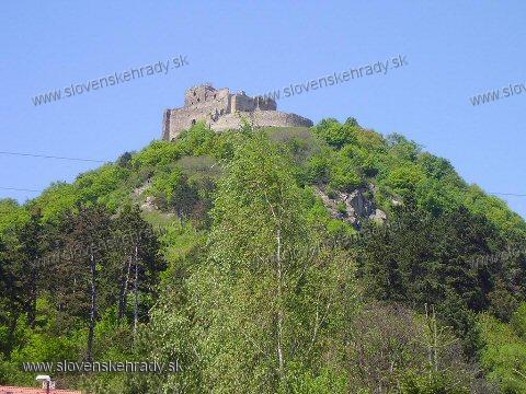 Kapuiansky hrad - Pohad na hrad