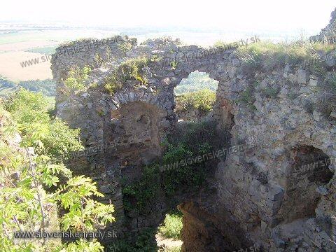 Kapuiansky hrad - Pohad z vrchu hradieb