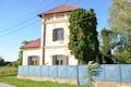 Kravany nad Dunajom - budova bytov sprvcu vekostatku a sluobnctva katiea Cseryovcov/Dr. Szarvassa 