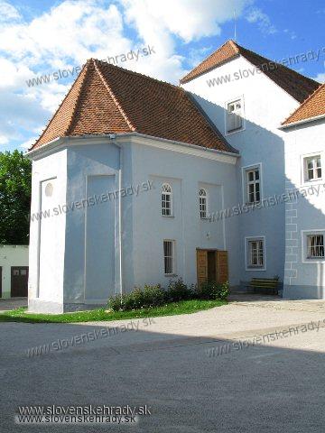 Lieskov - renesanno-barokov katie<br>polygonlna kaplnka