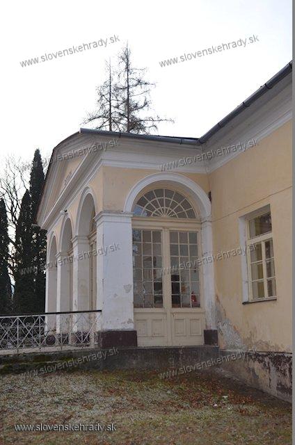 Liptovsk Jn - kria Jozefa XXIV. starieho Svtojnskeho s kpenou budovou