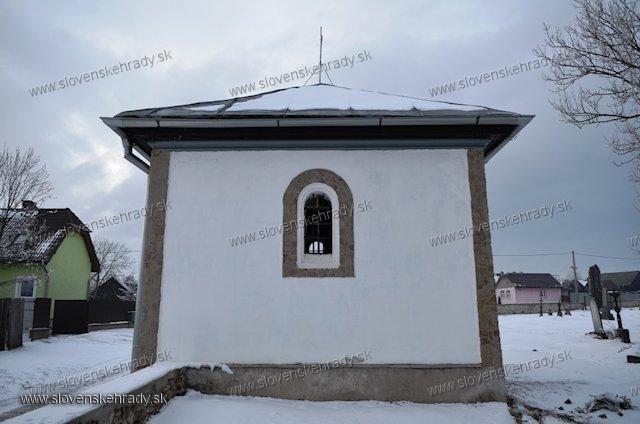 Slovenská Ves - hrobka rodu Badányi de Maldur et Holló-Lomnicz