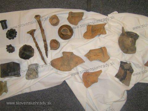 Stropkovsk hrad - aj tak artefakty sa nali pri archeologickom vskume
