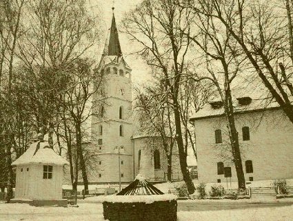 Stropkovsk hrad - zachovan as - katie, rmskokatolcky kostol, hradn studa